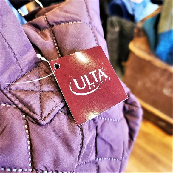 NWT ULTA Mulberry Purple Packable Puffer Duffle Bag - Picture 6 of 11